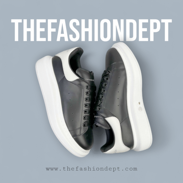 Sneaker Black White
