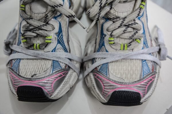 3XL Trainers pink & blue - Image 14