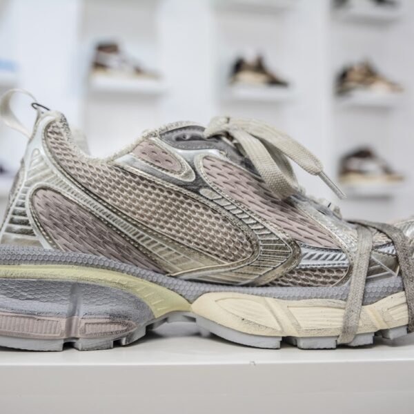 3XL Trainers silver