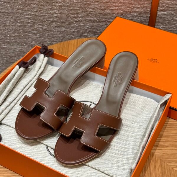 Oasis sandal brown