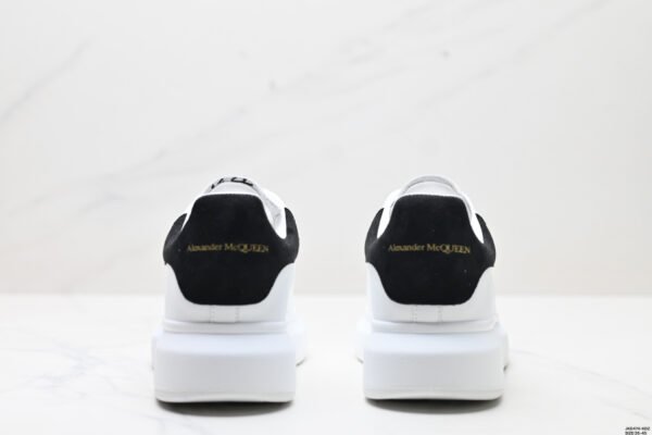 Oversized sneakers black & white - Image 9