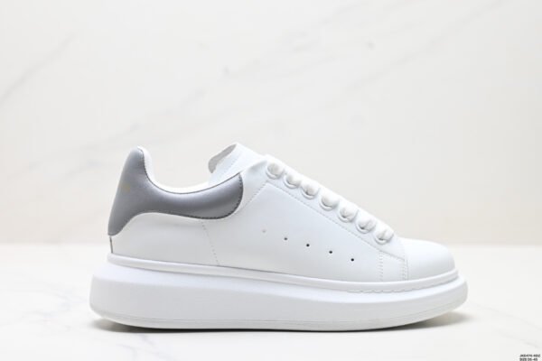 Oversized sneakers black & white - Image 11