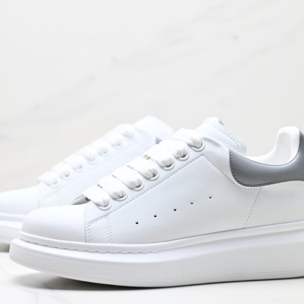 Oversized sneakers grey