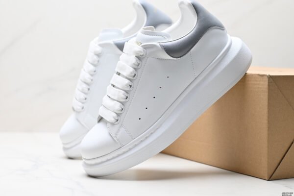 Oversized sneakers black & white - Image 16