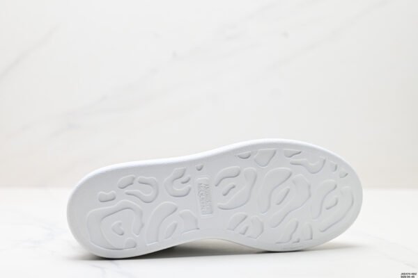 Oversized sneakers black & white - Image 14