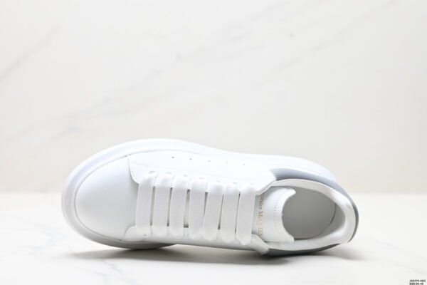 Oversized sneakers black & white - Image 13