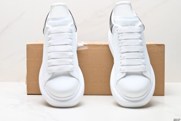 Oversized sneakers black & white - Image 32