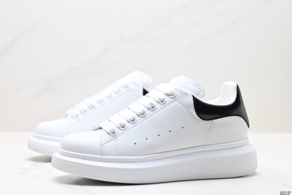 Oversized sneakers black & white - Image 25