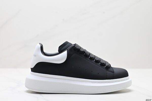 Oversized sneakers black & white - Image 34