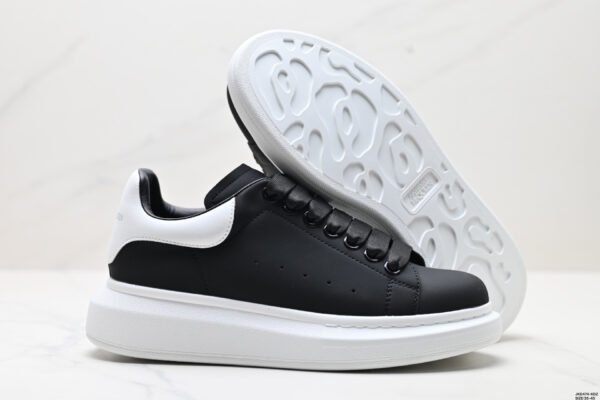 Oversized sneakers black & white - Image 39
