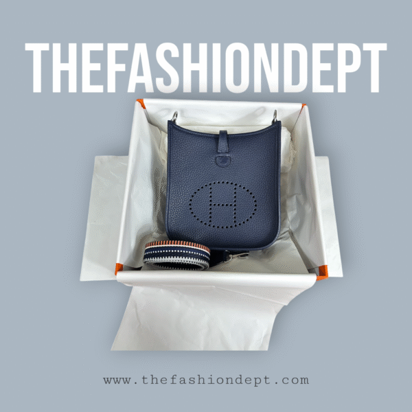 Evelyne navy