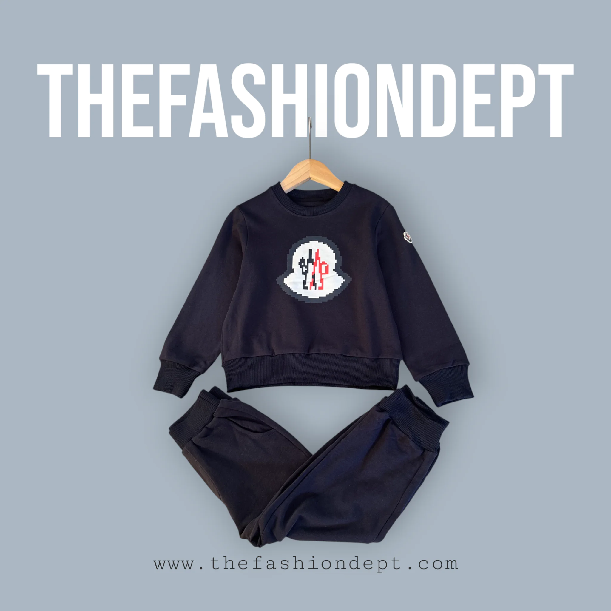 img_6c5d9292_20250806_i1754420906960_9143_0_1.jpg-Photoroom Pixelated logo tracksuit